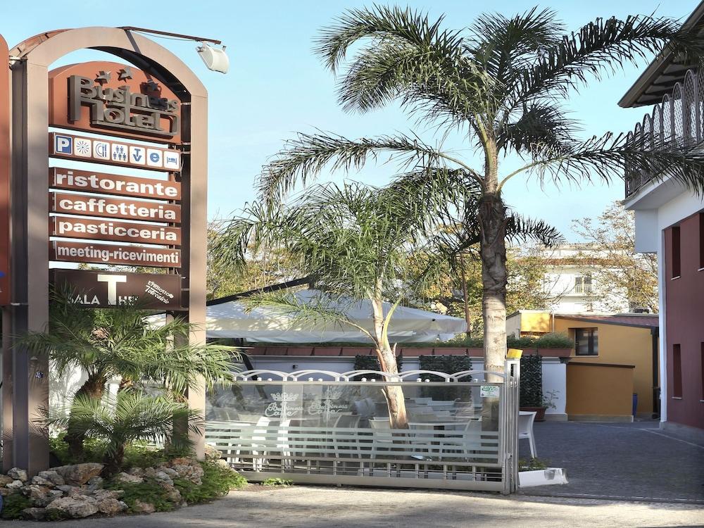 Business Hotel Casoria Esterno foto