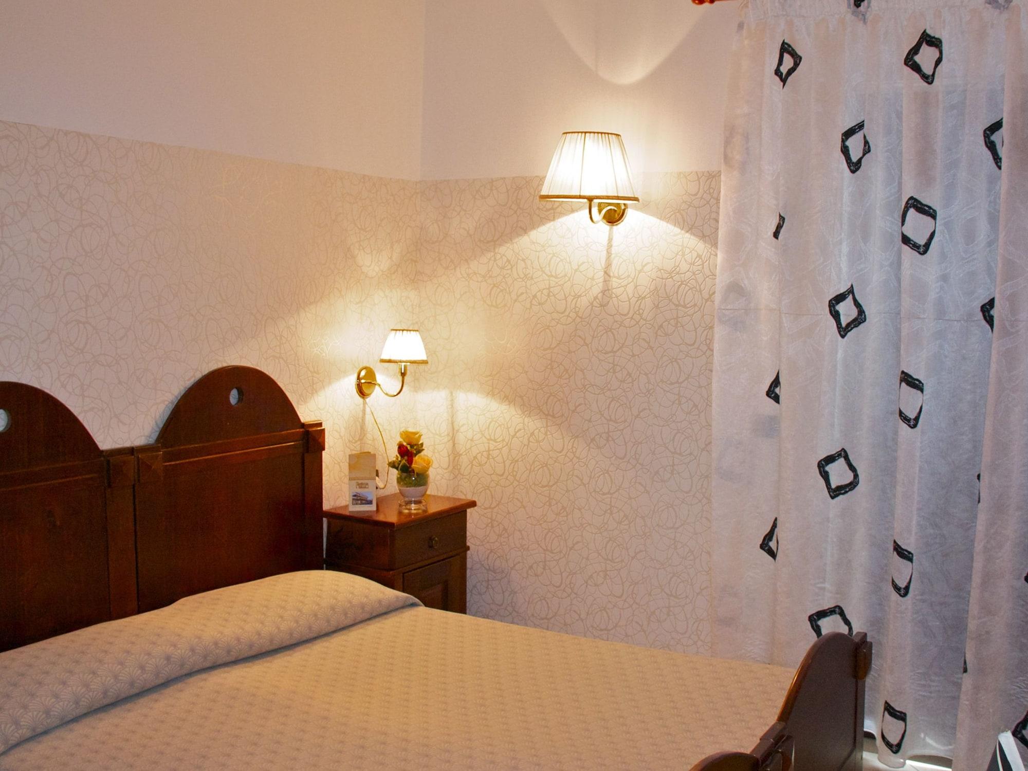 Business Hotel Casoria Esterno foto
