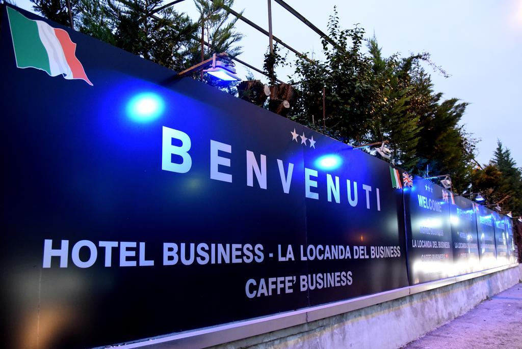 Business Hotel Casoria Esterno foto